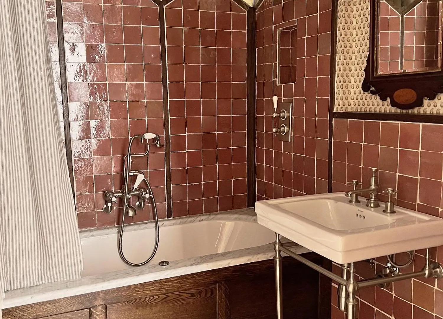 Bath'S Most Illustrious Address - Garden Apartment 0*, Bath United Kingdom